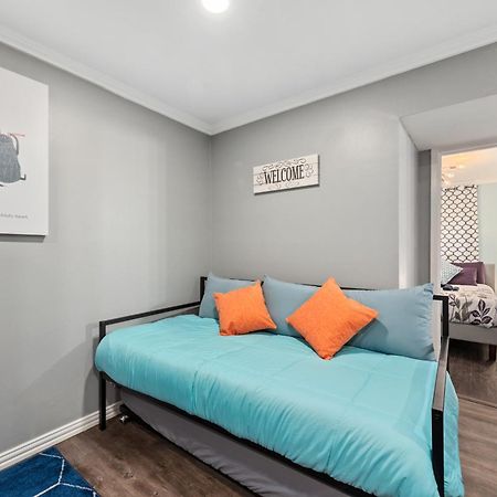 Tiffany Hip Montrose Apt Near Medcenter Uh & Nrg Хьюстон Экстерьер фото